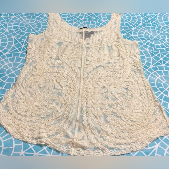 Cynthia Rowley Tops - Cynthia Rowley off-white sheer tank detailed embroidery Scoop bottom